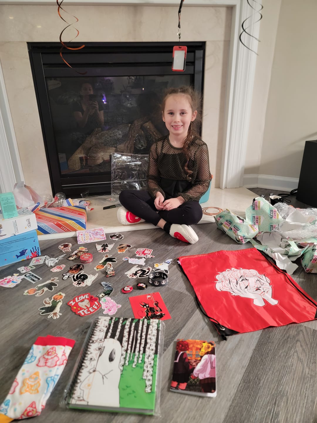 Customer photo review of Creepy Mystery Gift Box