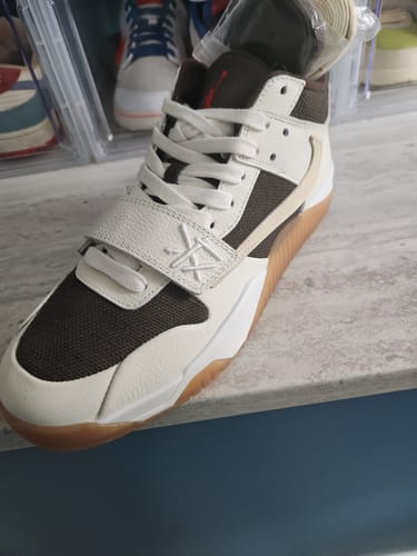 Customer photo review of JORDAN JUMPMAN JACK TR x TRAVIS SCOTT SAIL