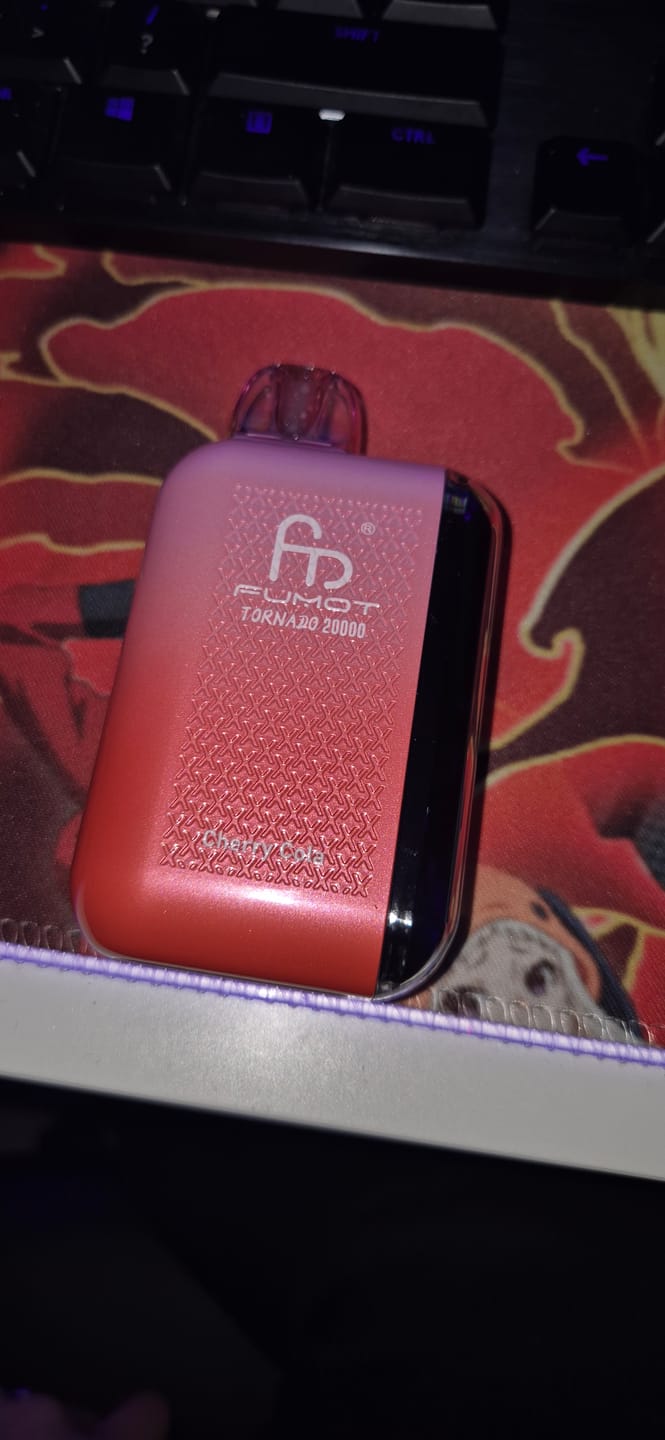 Customer photo review of RandM Tornado 20000 Puffs Disposable Vape (Box of 10)