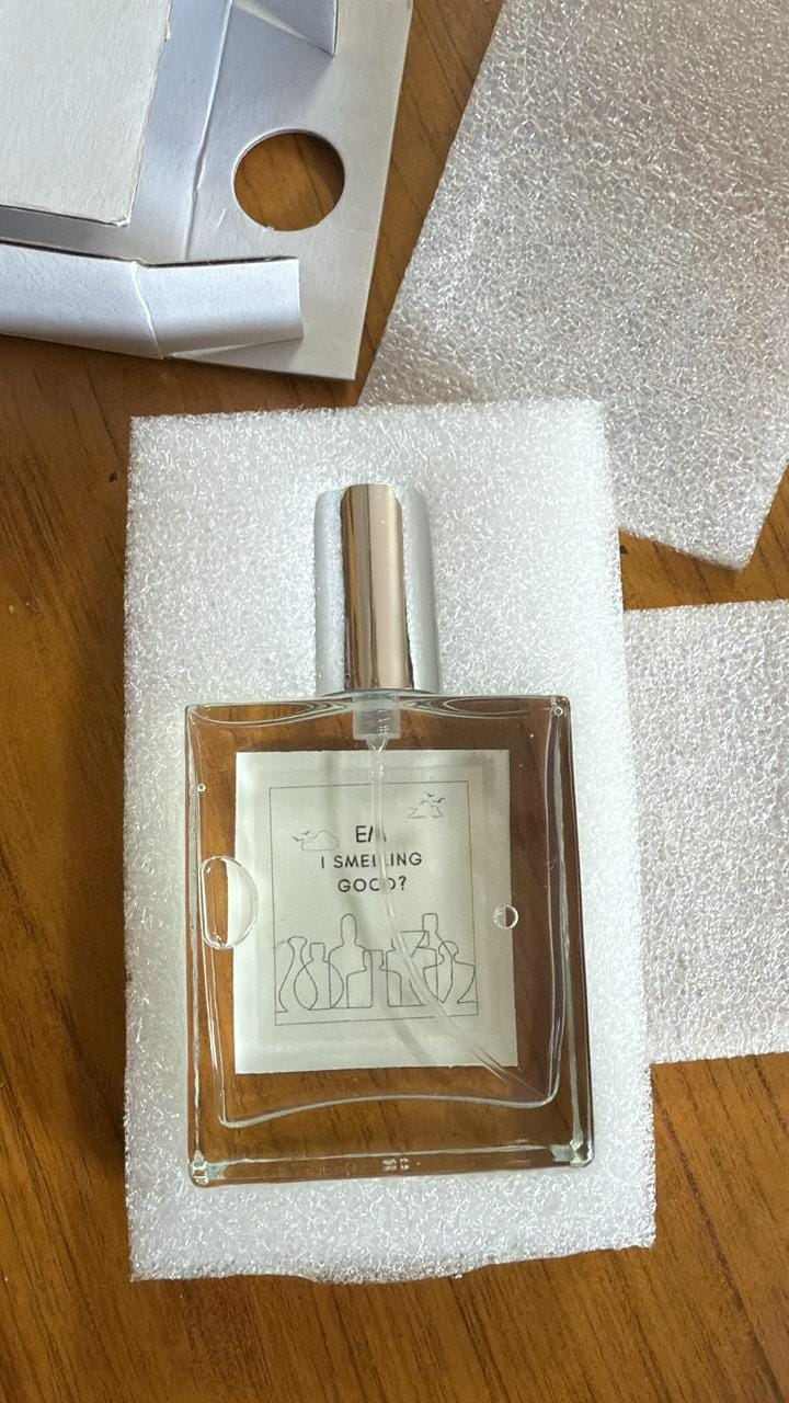Customer photo review of EM5™ Ganymede Unisex Perfume EDP Spray for Men & Women | Warm Spicy Leather Fragrance Accords | Luxury Gift for Him / Her | Variants Available: 50 ml Spray  / 15 ml Spray