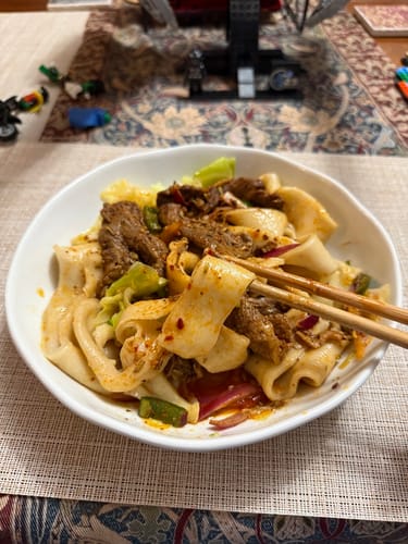 Customer photo review of [N1] Spicy Cumin Lamb Hand-Ripped Noodles Meal Kit (4 Servings)