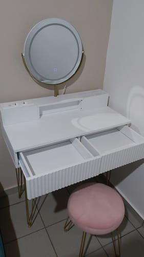 Customer photo review of Τραπέζι Μπουντουάρ Μακιγιάζ Tουαλέτας Με Σκαμπό Κρεβατοκάμαρας Καθρέφτης Αφής Ρυθμιζόμενης Φωτεινότητας με πρίζες USB RV-T019W01