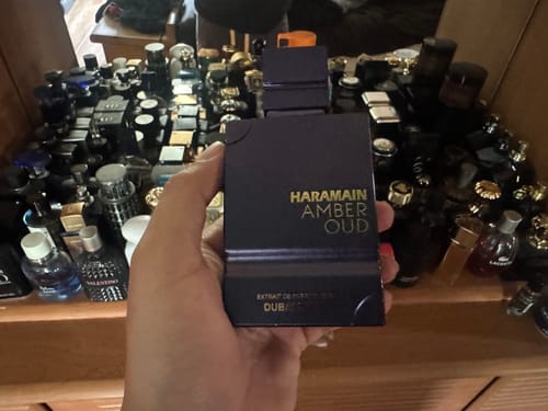Reseña con foto de un cliente sobre Perfume Al Haramain Amber Oud Dubai Night XDP Unisex