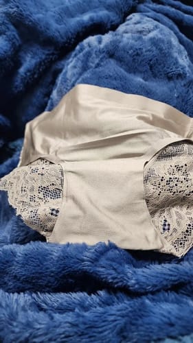 Customer photo review of 3 Pack Exquisite Lace Underpants