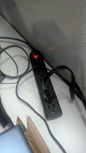 Customer photo review of Regleta JEMIP DE 6 Tomas 110V - Color Negro