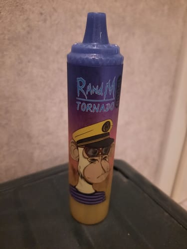 Heike H. review of Tornado Vape 15000 - Peach Blueberry Candy image 1 out of 1