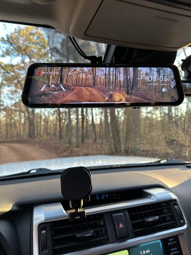 Customer photo review of WOLFBOX G900Pro 12MP WiFi Touch Screen Rear View Mirror Dash Cam Smart Mirror with Exclusive 30-Month Warranty