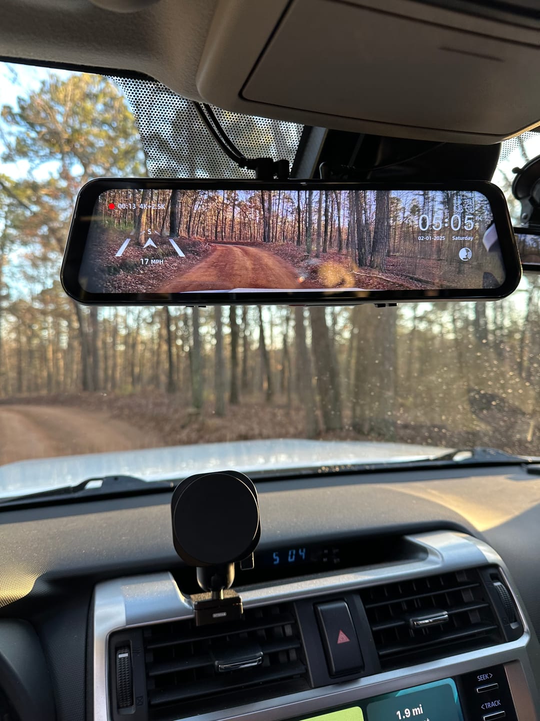 Customer photo review of WOLFBOX G900Pro 12MP WiFi Touch Screen Rear View Mirror Dash Cam Smart Mirror with Exclusive 30-Month Warranty