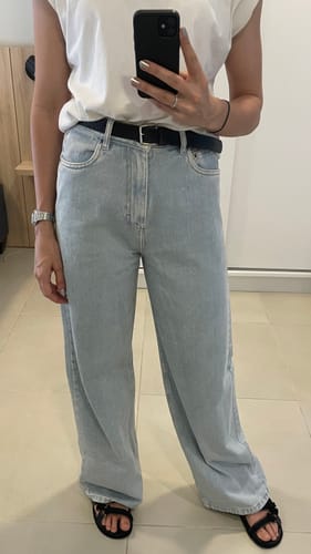 Mayra M. review of Calça Jeans Wide Leg Buriti Azul Claro image 1 out of 1