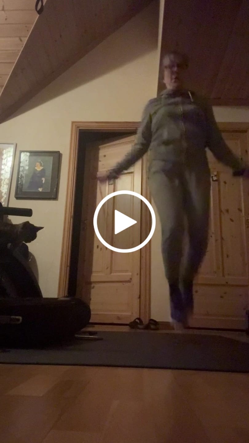 Customer video review of Hoppetau med vekt