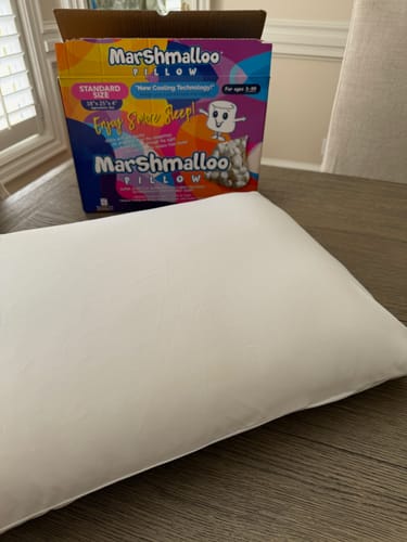 Customer photo review of The Marshmalloo Pillow
