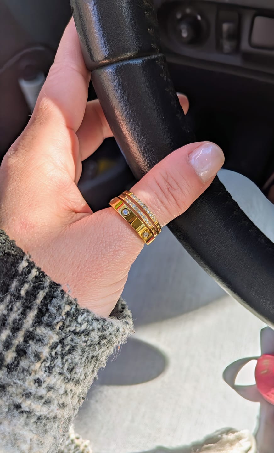 Customer photo review of Arianna Ring | 18K vergoldet
