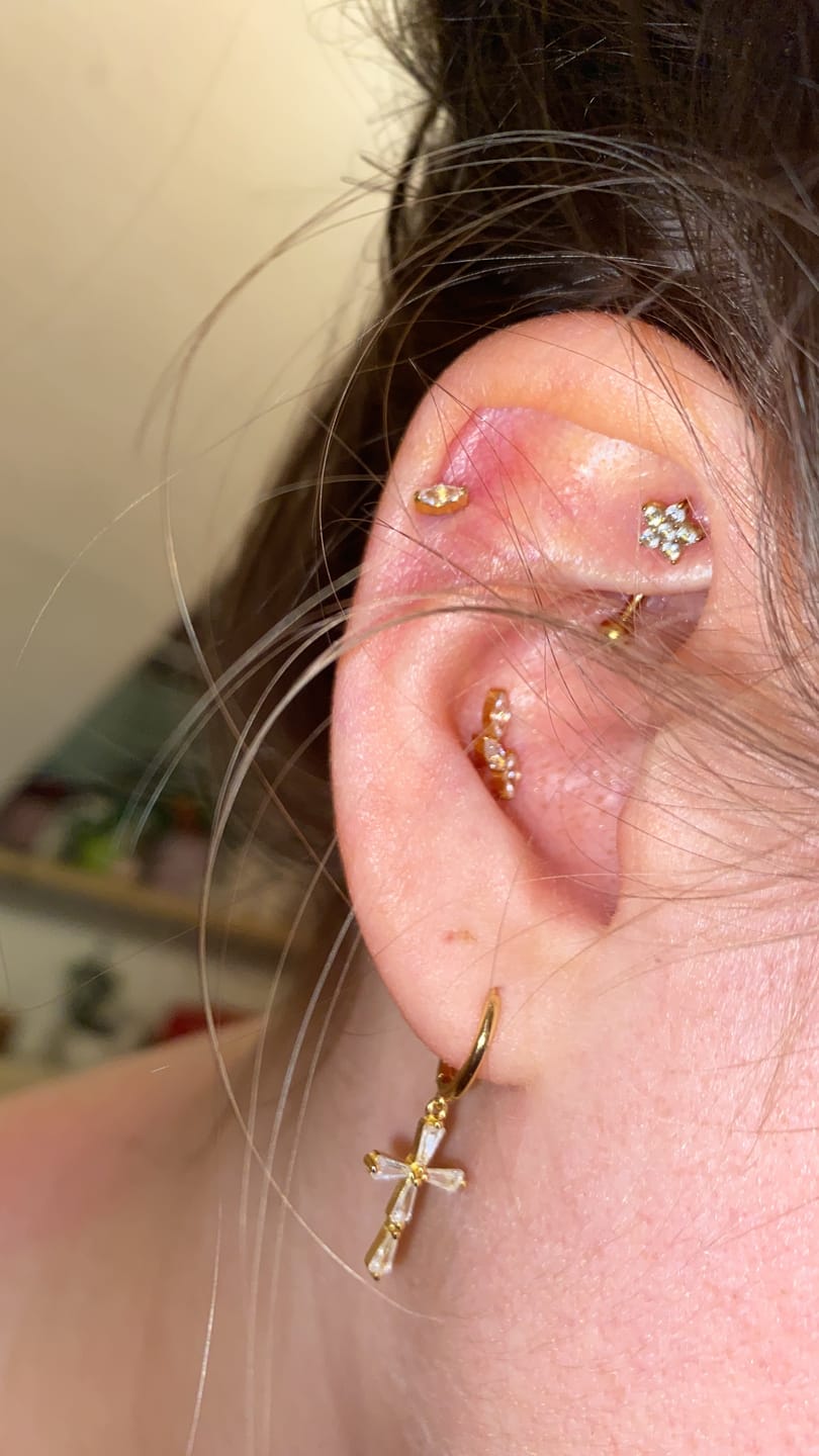 Customer photo review of Single Stone Piercing | Titan