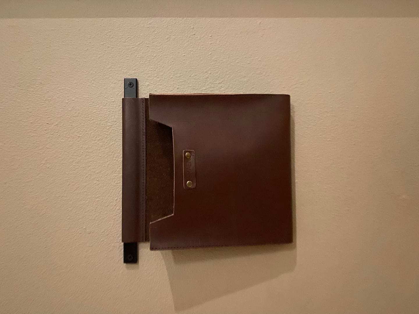 Customer photo review of Medium Leather Wall Pocket Organizer