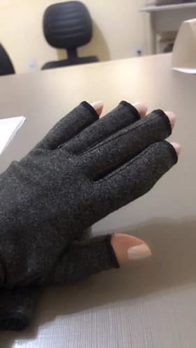 Customer photo review of FlexiComfort - Compression Gloves For Hand Pain