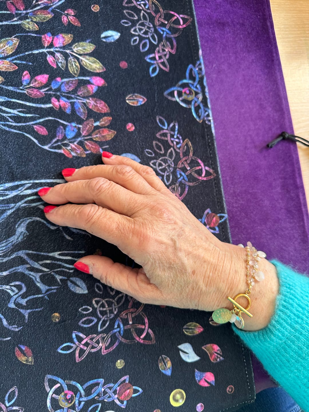 Customer photo review of Bracelet de La Bonne Mère