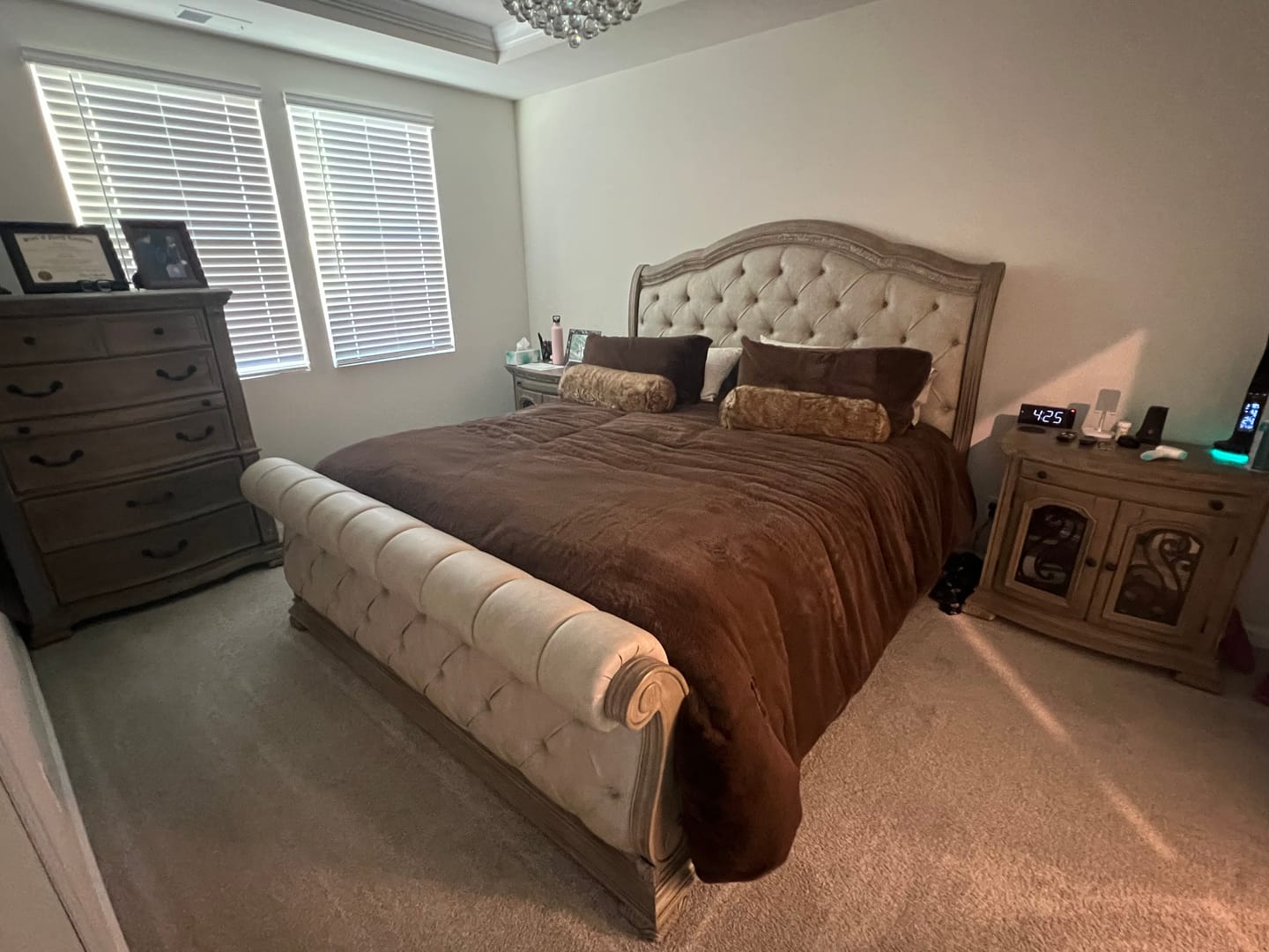Customer photo review of The CYRA Ultra-Soft Velvet Bedding Set
