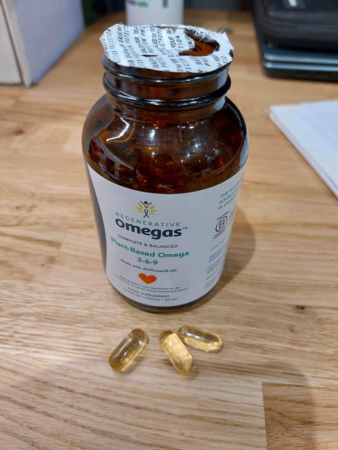 Customer photo review of Regenerative Omegas (Ahiflower Oil) - Fish-Free 120 Capsules