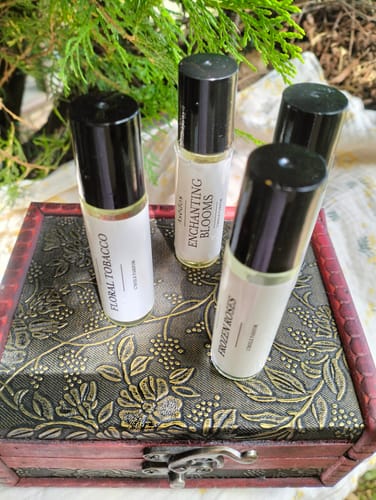Customer photo review of ROYAL FLORAL PERFUME OIL