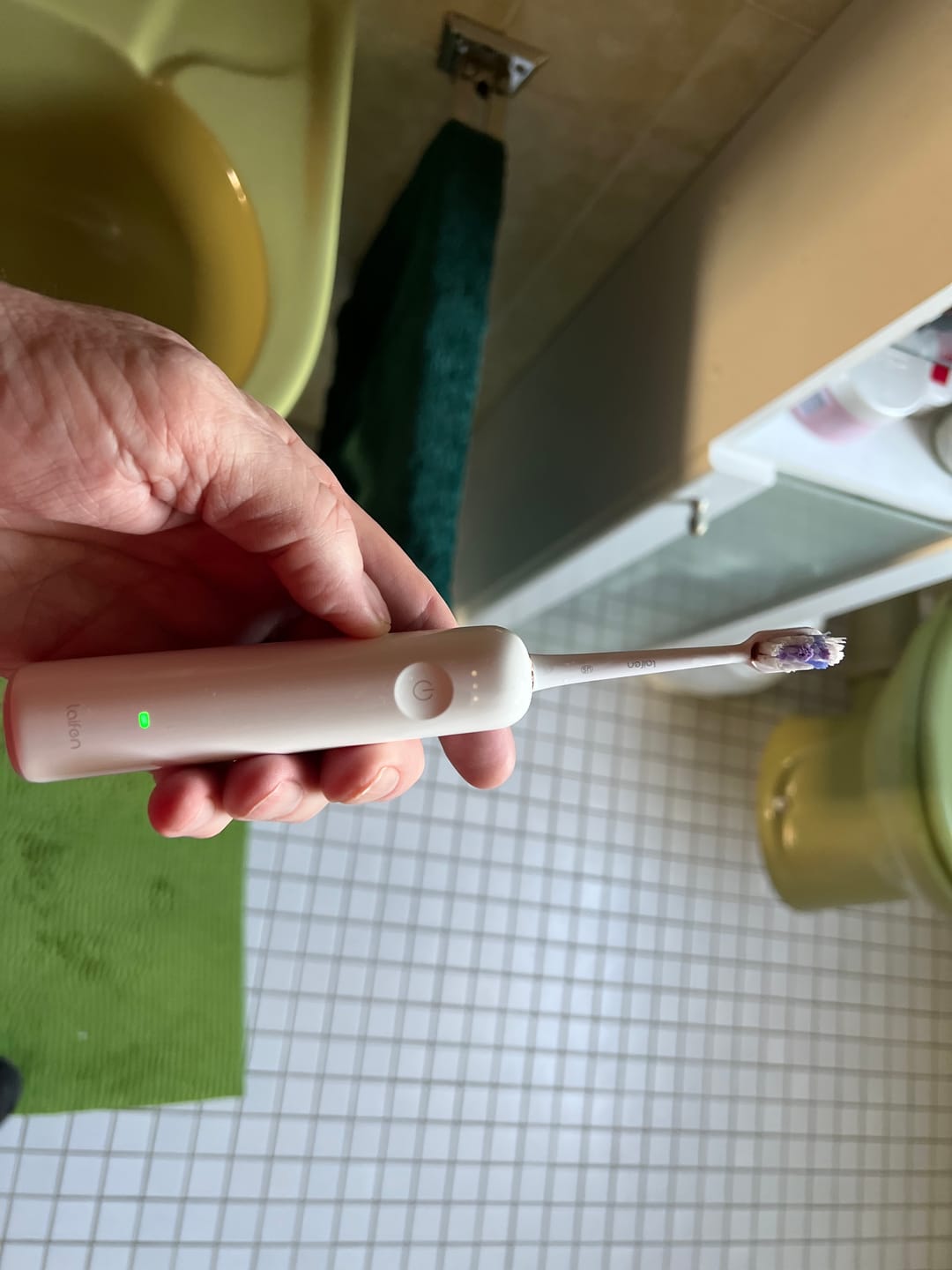Customer photo review of Laifen Wave Toothbrush Heads