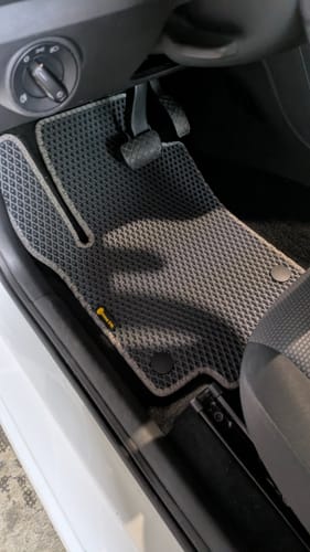 Customer photo review of Auto Fußmatten nach Maß - Vorne