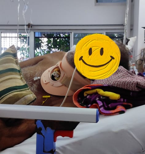 Customer photo review of Collar (Philadelphia) | Provides Firm Support & Prevents Head / Neck Movement (Beige)