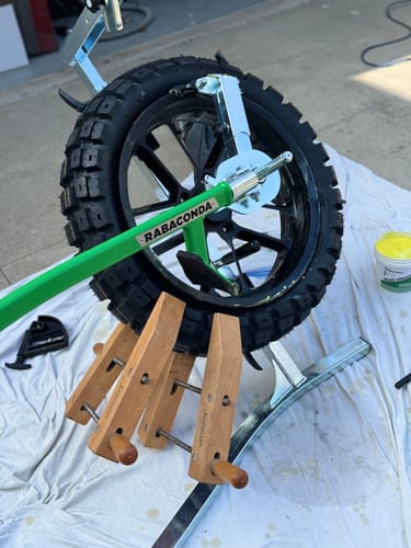 Customer photo review of Rabaconda Street Bike Tire Changer