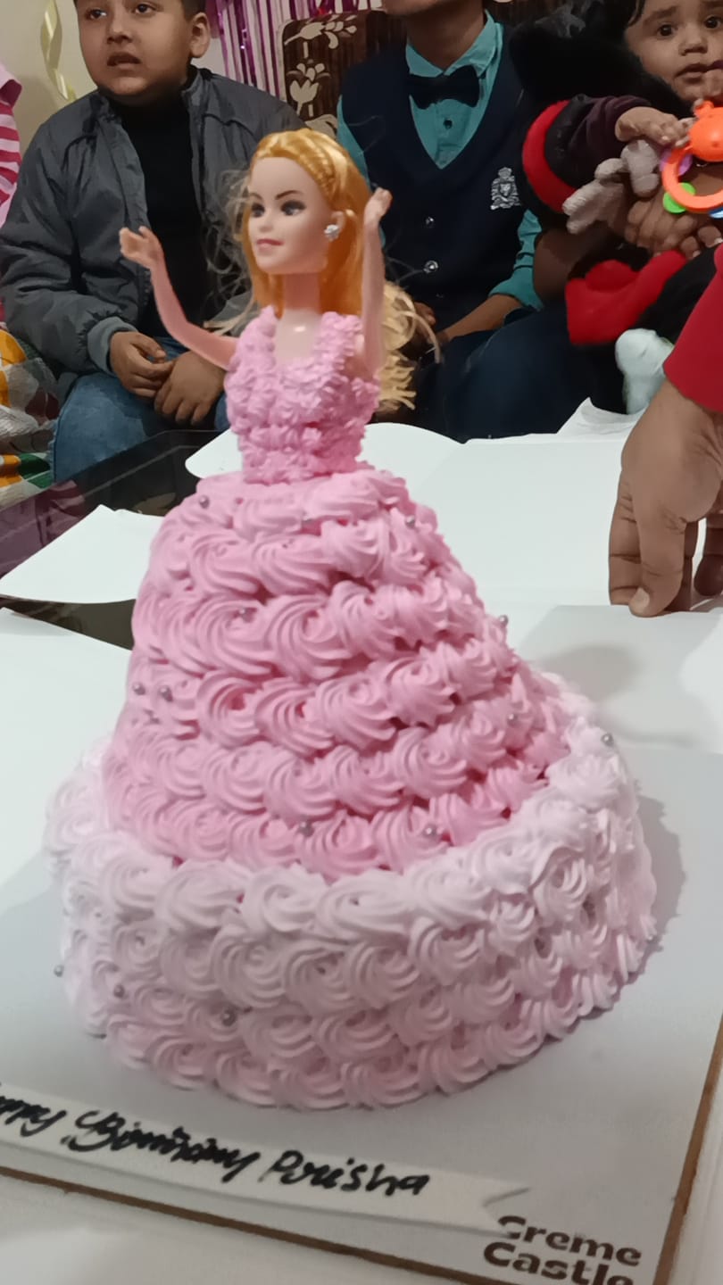 Customer photo review of Barbie Pink Floral Cake