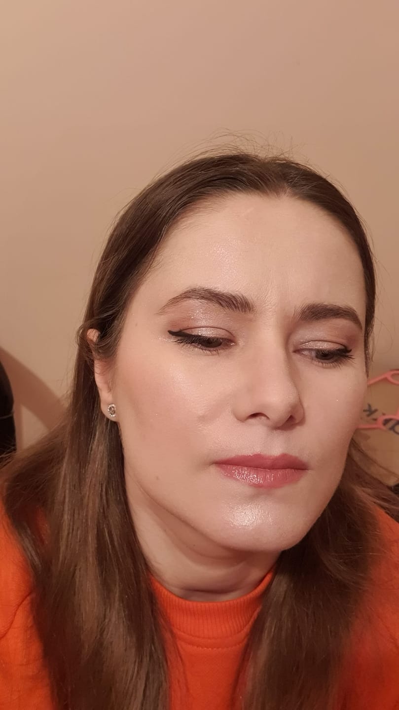 Customer photo review of Creion de ochi rezistent la transfer