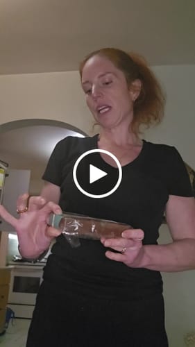 Customer video review of Knafeh Chocolate Bar (Pistachio)