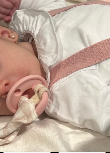 Customer photo review of Kit 2 Chupetes CLÁSICOS Rosa Pálido y Rosa Nenina & Co