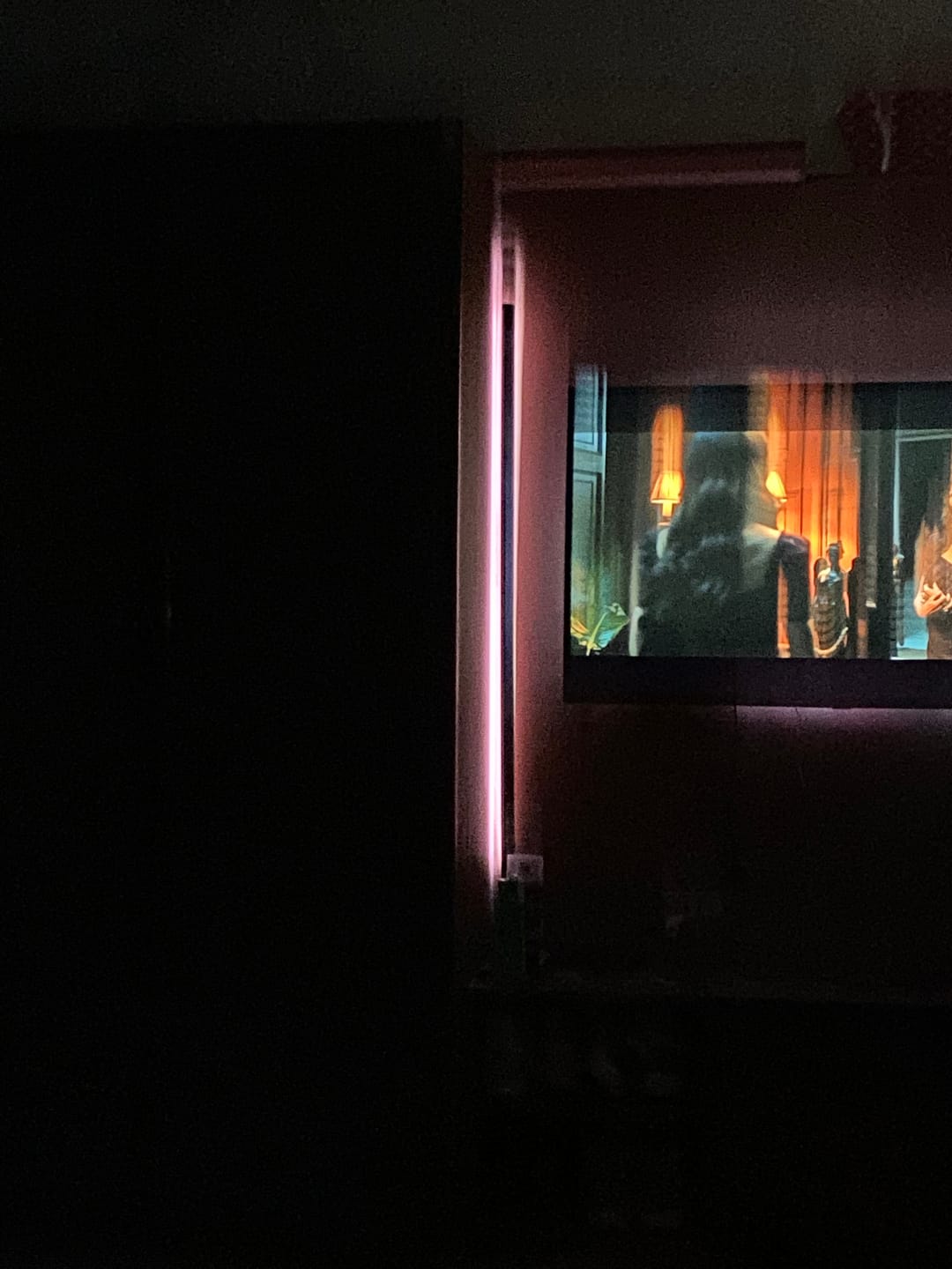 Customer photo review of RGB CORNER LAMP