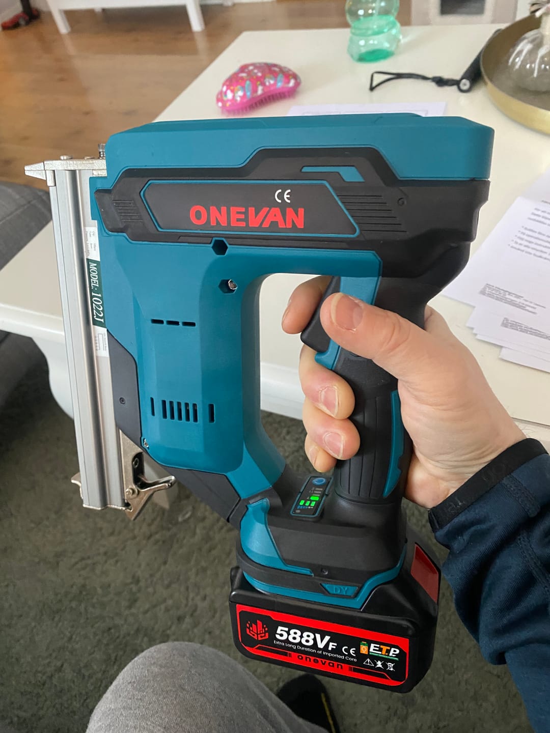 Customer photo review of ONEVAN Cordless Brushless Electric Nail Guns | For Makita 18V Battery