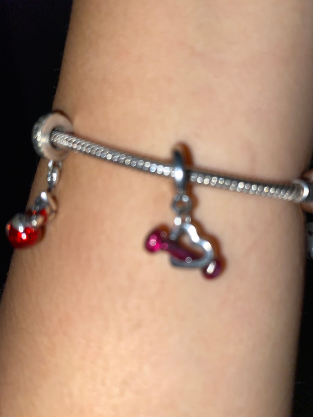 Customer photo review of Charm Amor al Gym