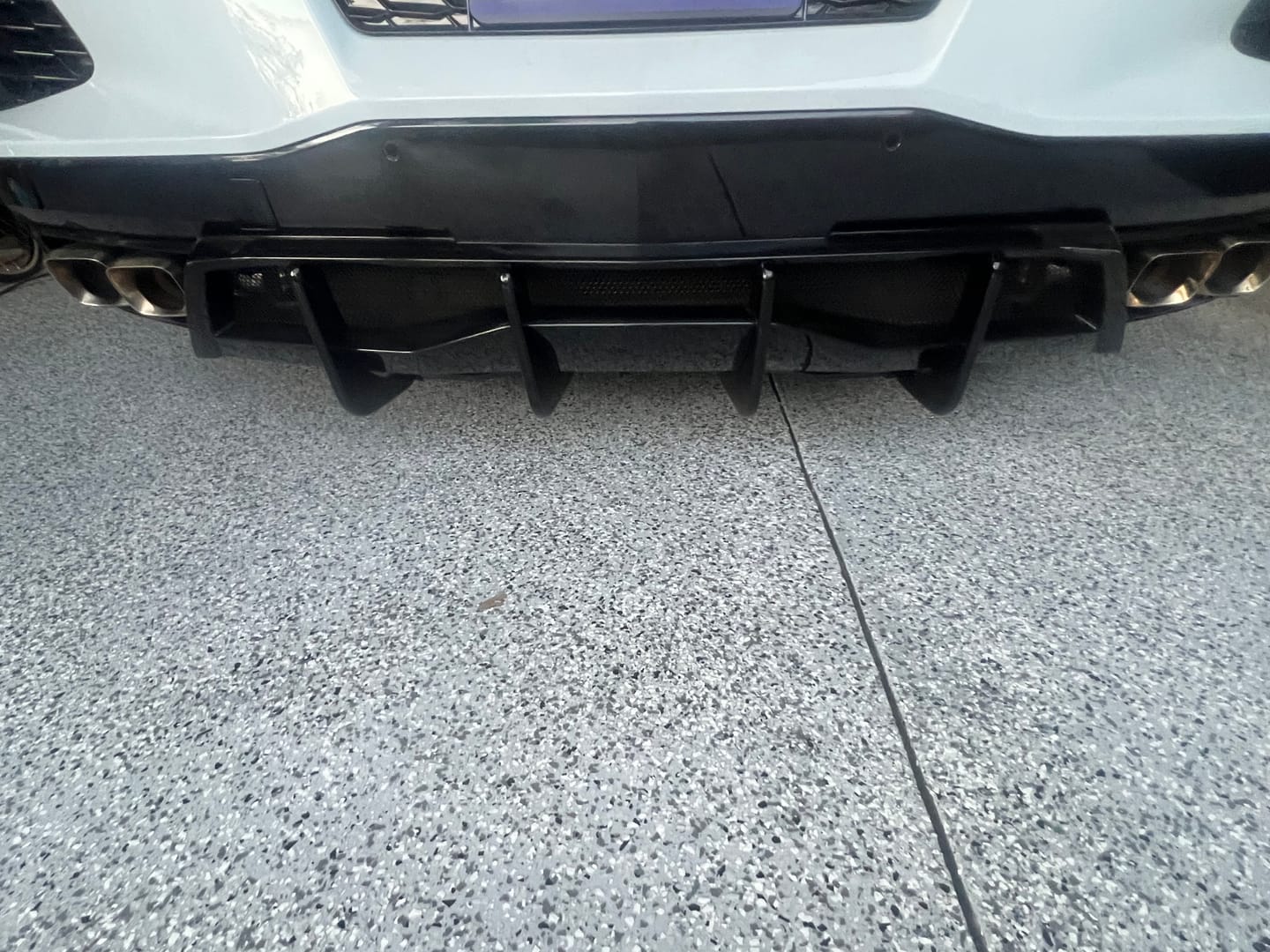 Customer photo review of Chevrolet Corvette C8 Z51 Add-On Rear Diffuser Fin