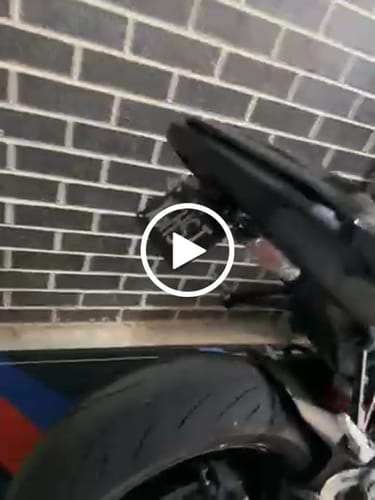 Customer video review of BMW S1000RR/R