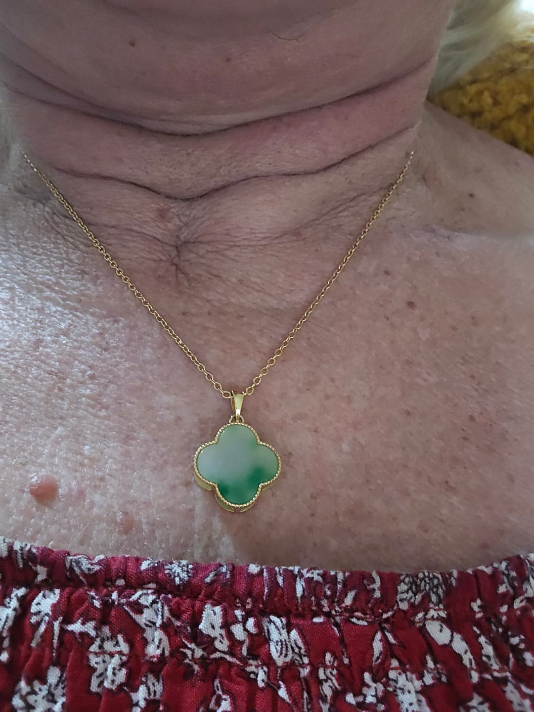 Customer photo review of Buddha Stones Four Leaf Clover Jade Pattern Luck Necklace Pendant