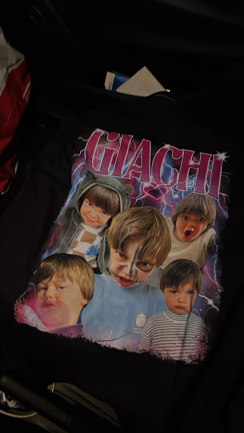 Customer photo review of BOOTLEG T-SHIRT GIORGIA TEMPLATE