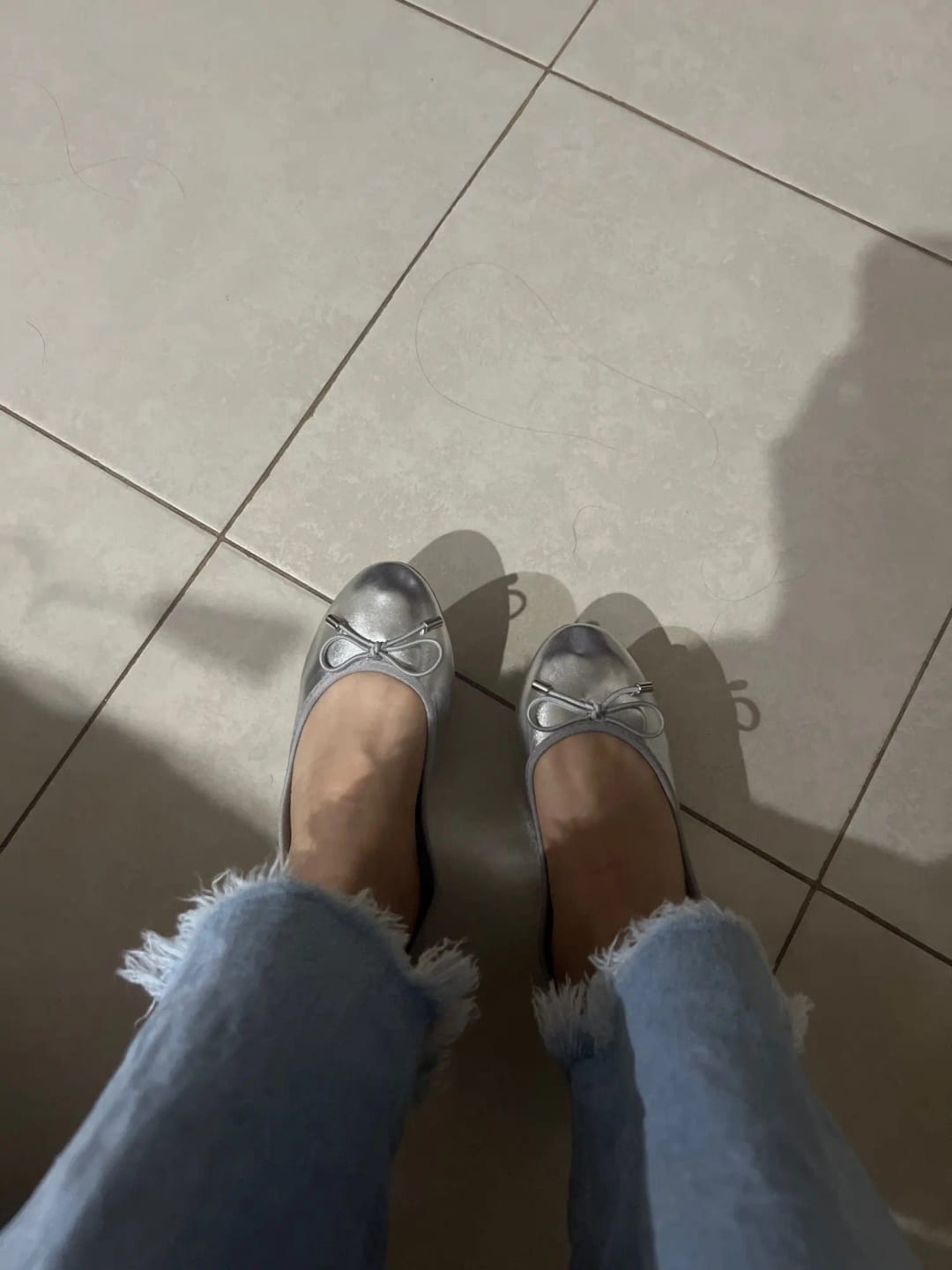 Customer photo review of Metallic Bowknot Flat Mules Round Toe — Gold-Silver Metallic | KIMLUD