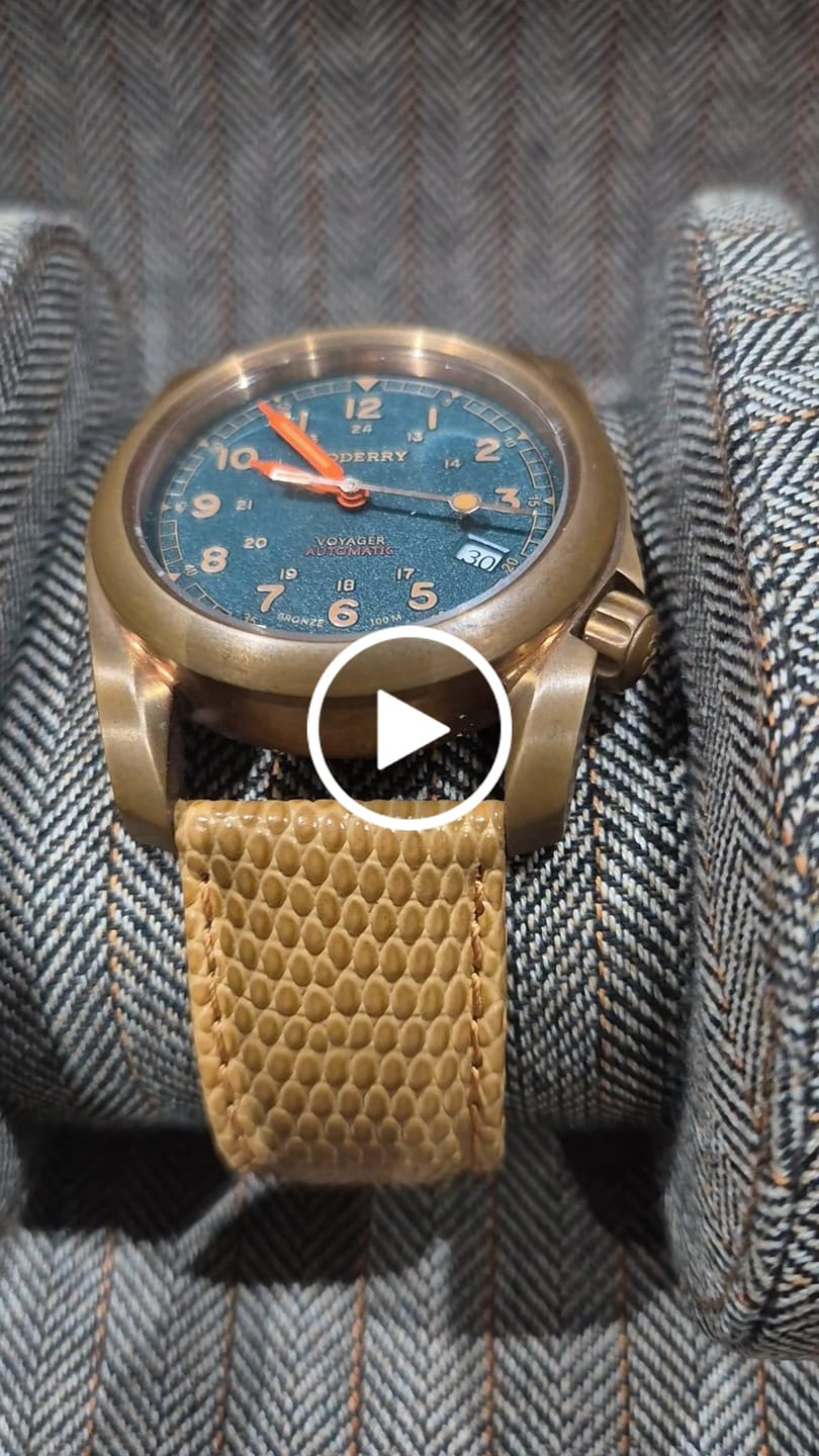Customer video review of VOYAGER - 100M Waterproof Bronze Automatic Field Watch | Sandstone Green