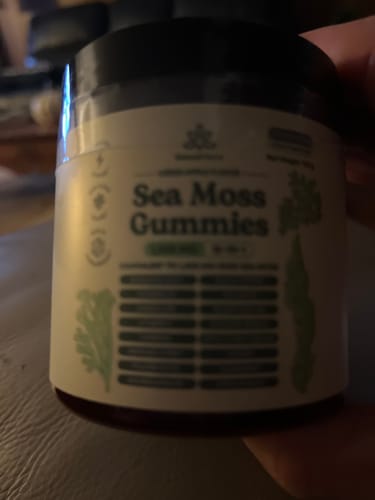 Customer photo review of Sea Moss 16-In-1 Gummies