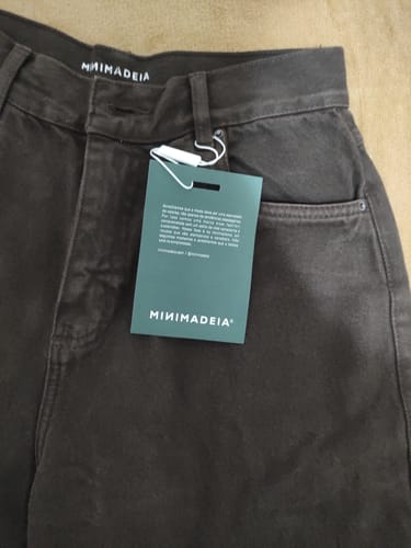 Camilla F. review of Calça Jeans Wide Leg Buriti Marrom Escuro image 1 out of 1