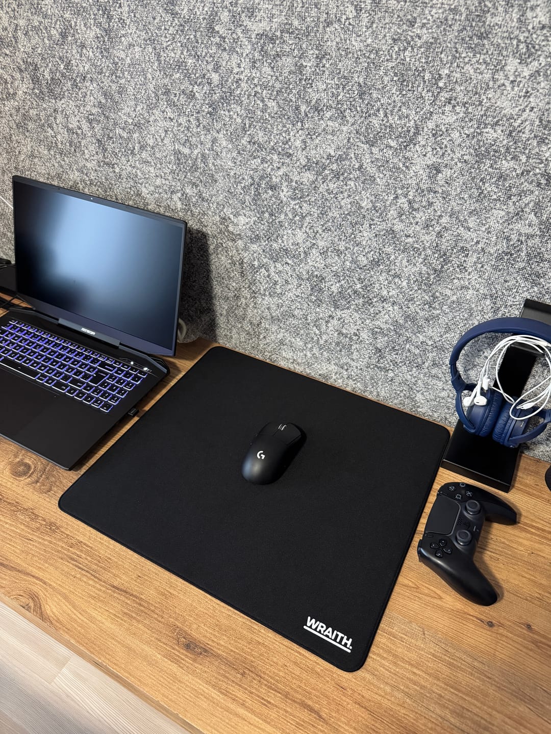 Customer photo review of Wraith Litepad Mousepad