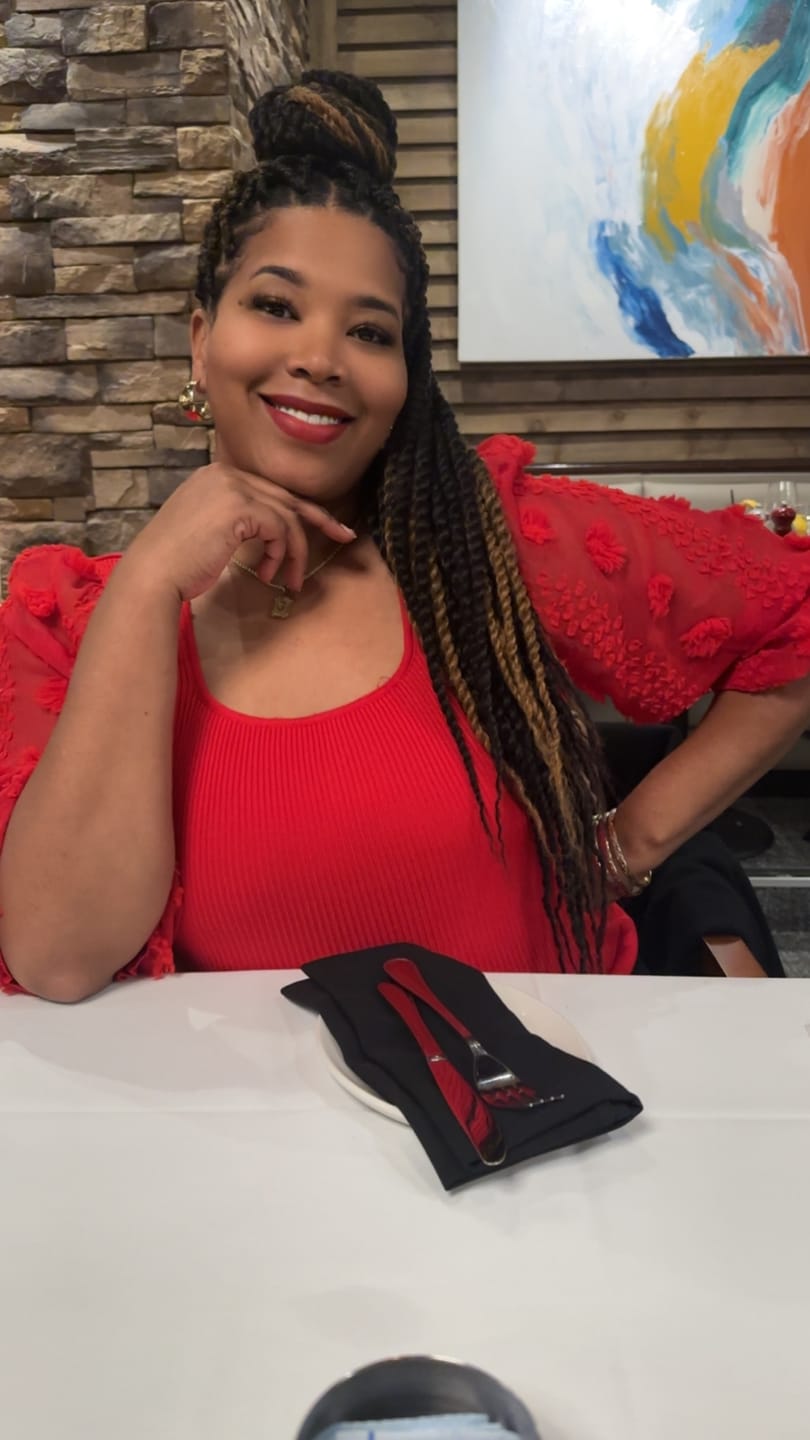 Customer photo review of LuxeBold Lash Single Length