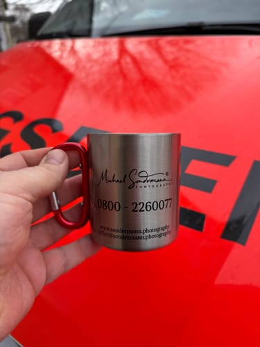 Customer photo review of TassenExpress - Karabiner Edelstahl-Tasse mit Logo Groß 325ml