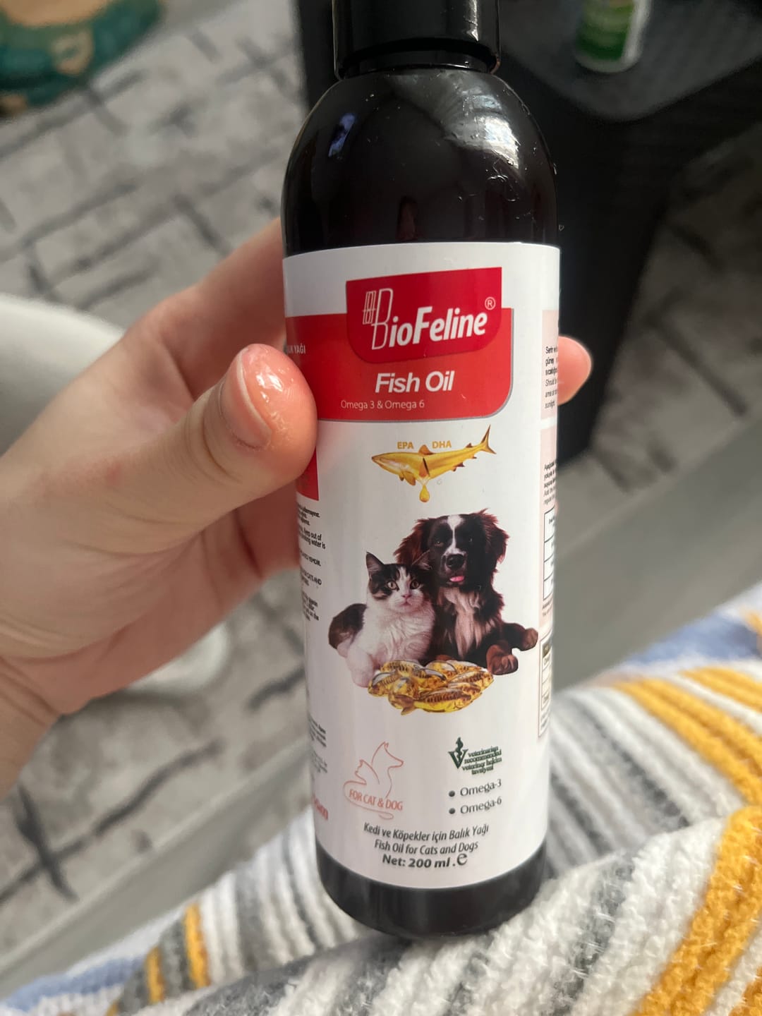 Customer photo review of Fish Oil 200ml (KEDİ VE KÖPEKLER İÇİN OMEGA 3 VE 6 İÇERİKLİ BALIK YAĞI)