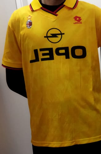 Customer photo review of TERZA MAGLIA MILAN RETRO 1995/96