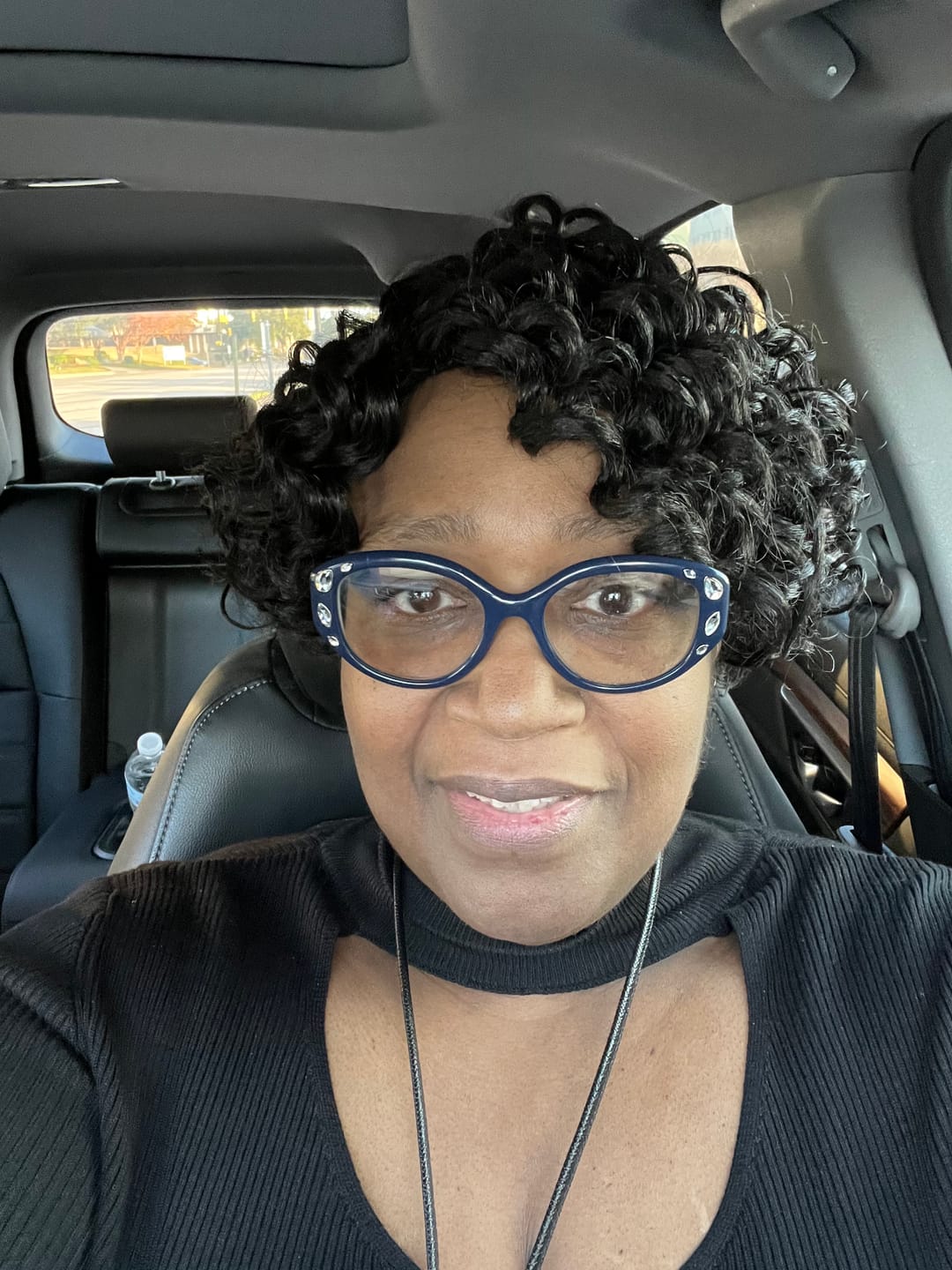 Customer photo review of Freetress Equal Wig KIM