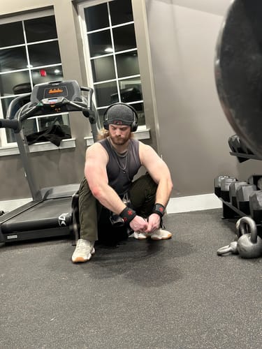 Customer photo review of Men's Sleeveless Second Skin - Yeezy Gap Engineered by Balenciaga - 2 Colors Available