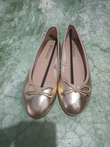 Customer photo review of Metallic Bowknot Flat Mules Round Toe — Gold-Silver Metallic | KIMLUD
